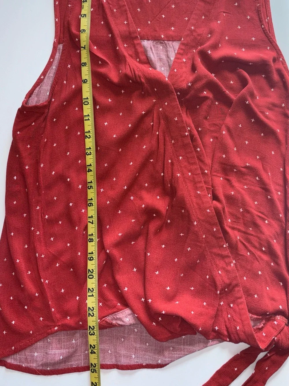 UNIVERSAL THREAD TOPS - Picture 9 of 10